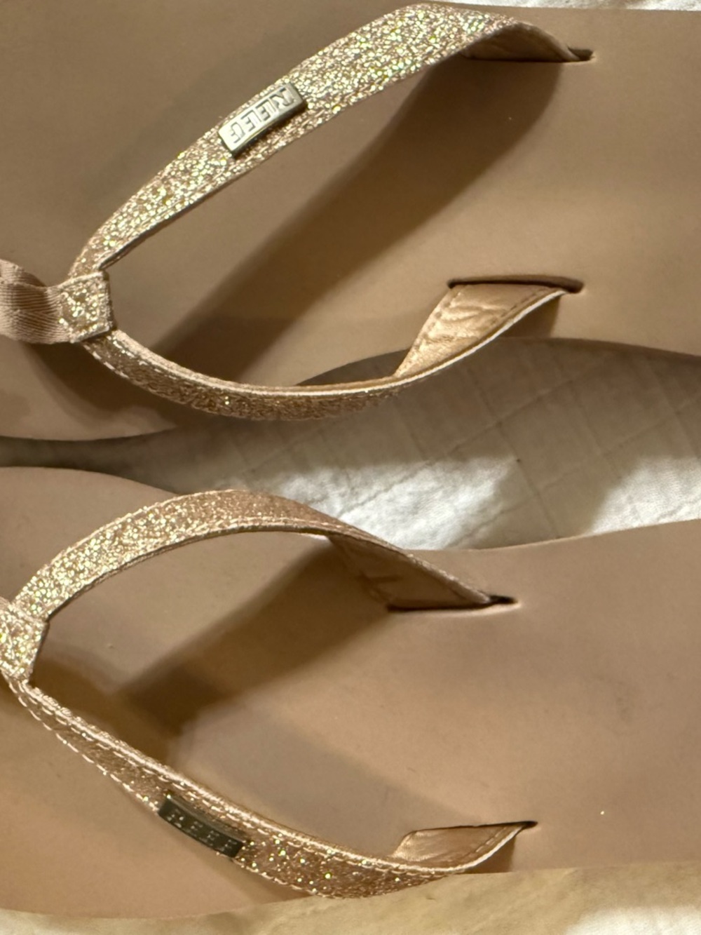 Reef Women's Rose Gold Glitter Flip Flop Sandals